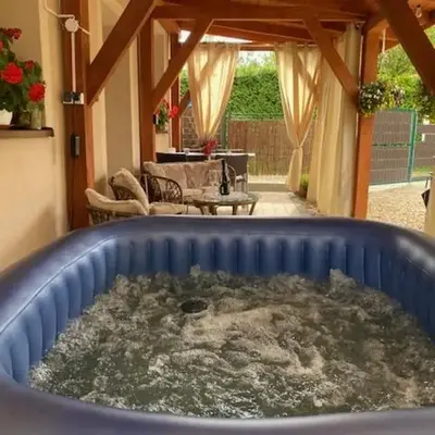 Dom Wakacyjny Gajówka z ogrodem i jacuzzi do stoku 2km