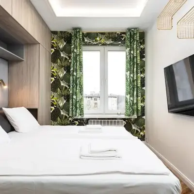 Verdant Oasis - Old Town Studio - by Upstairs