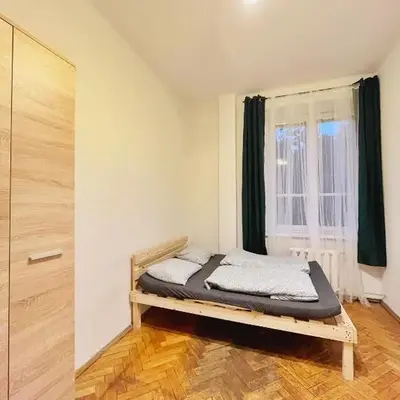 Main Square Rooms