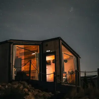 Stare Szałasy z widokiem na Tatry